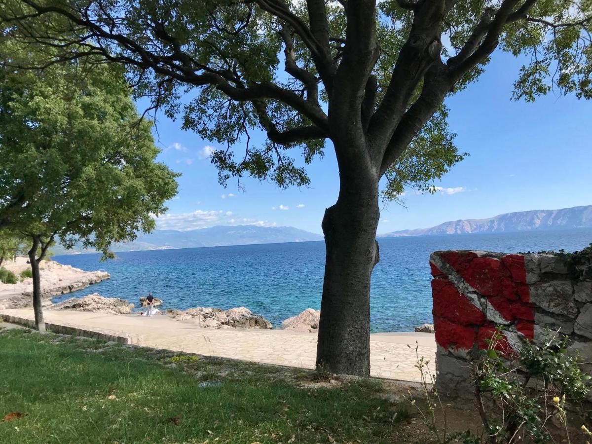 Loft-Beach-Apartments Ratko Novi Vinodolski Buitenkant foto