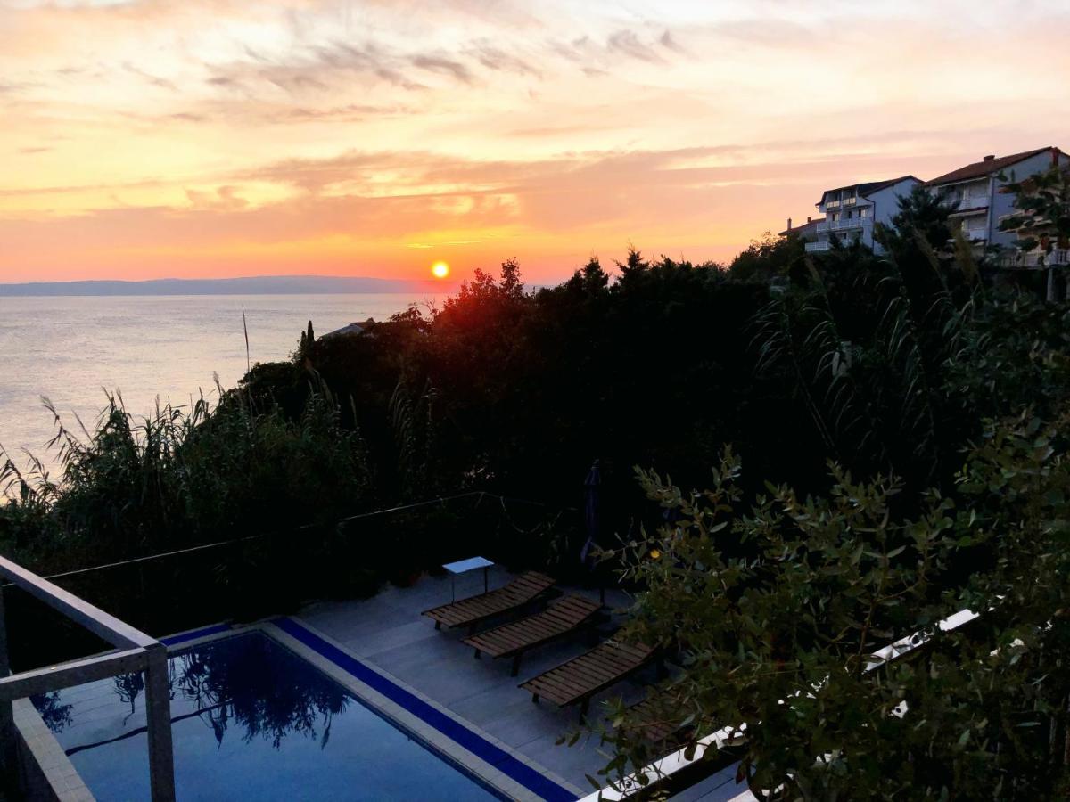 Loft-Beach-Apartments Ratko Novi Vinodolski Buitenkant foto
